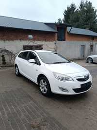 Opel astra j 1.4 turbo zarejestrowana