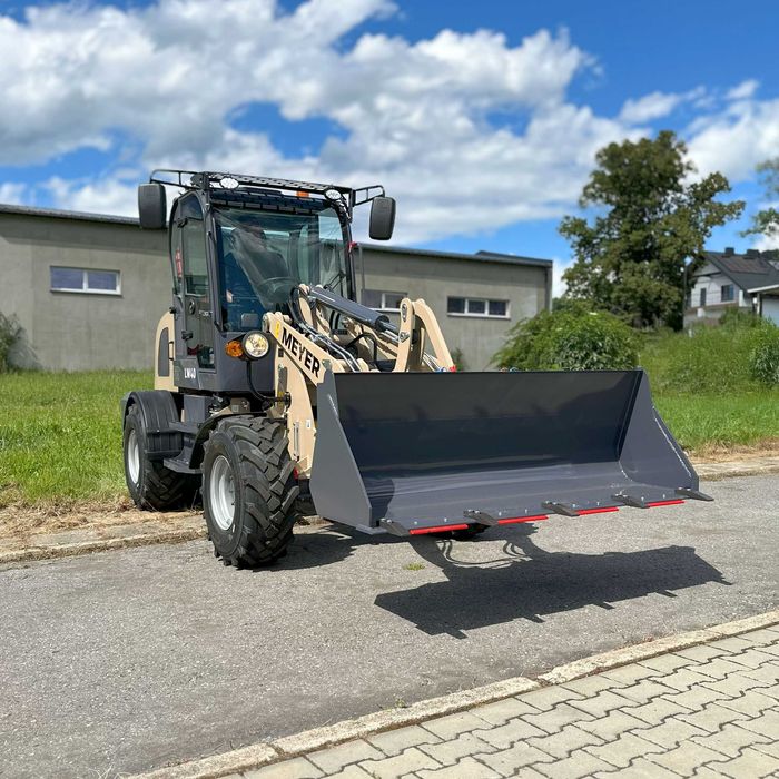 Ładowarka kołowa MEYER LW40 – 4000 kg, udźwig 1,6t silnik YUNNEI 45 KM