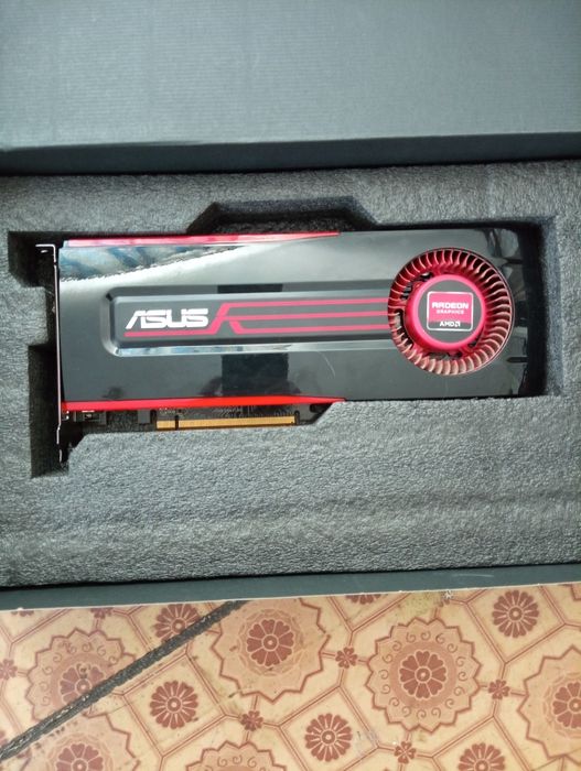 Видеокарта Radeon 7970 3gb GDDR5