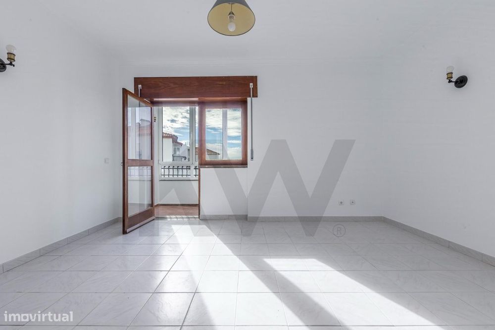 T3 para Arrendamento na Parede