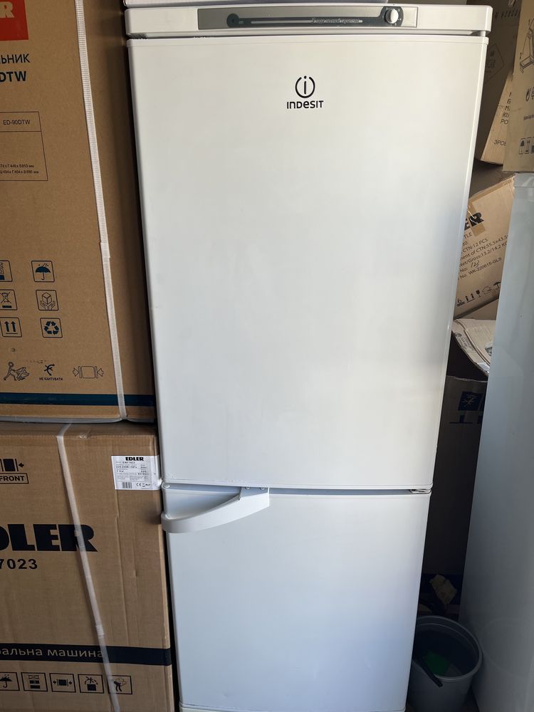 Холодильник indesit sb167.027