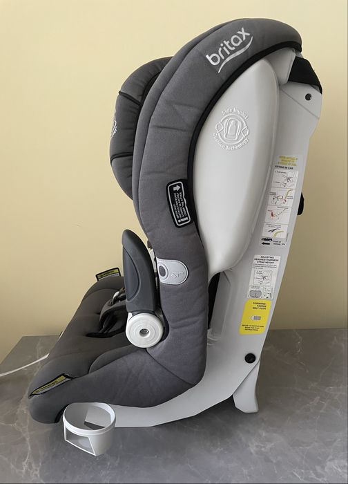 Дитяче автокрісло Britax (Safe n Sound Maxi Guard Pro)