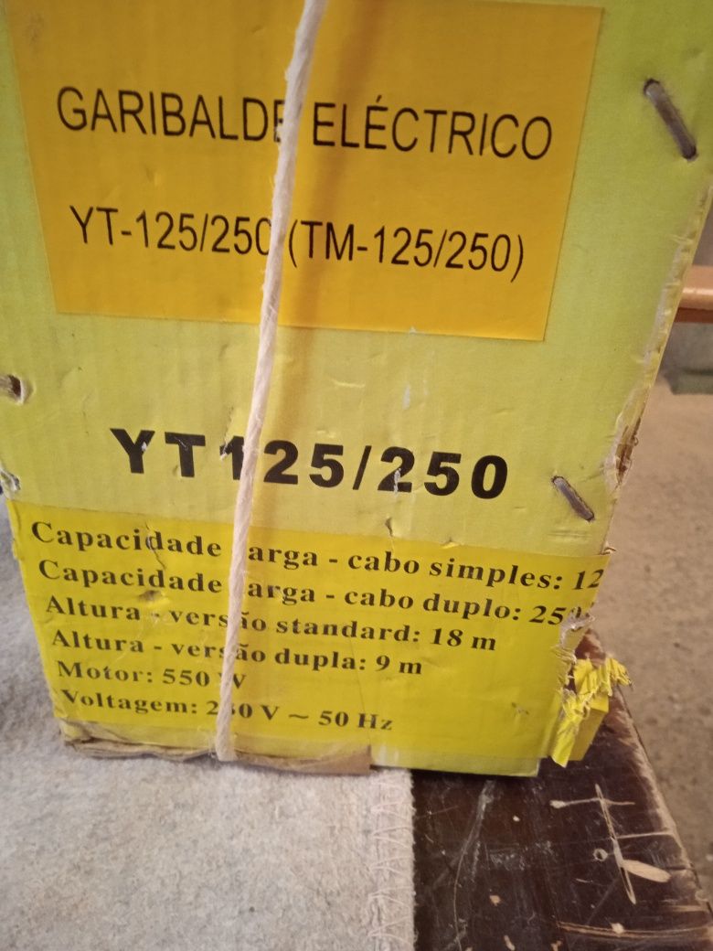Garibaldi elétrico novo na caixa.