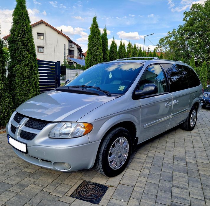 Dodge Grand Caravan, bez rdzy, stan bdb. 3.8 b+g,el.drzwi, klapa, hak