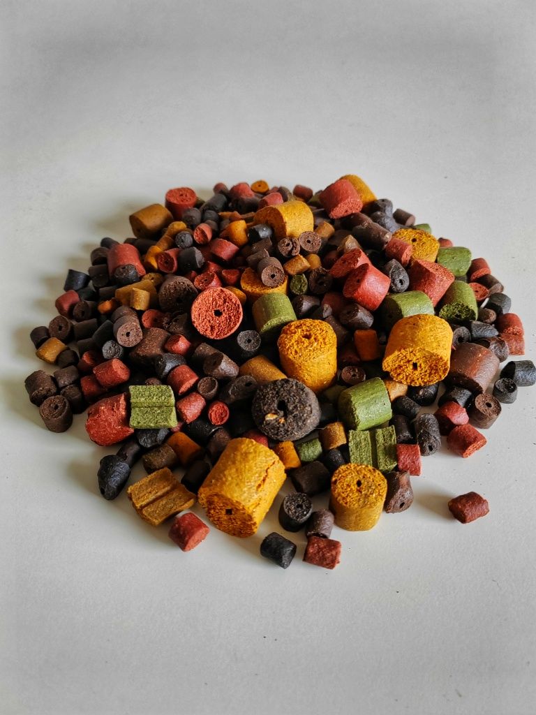 Pellet zanętowy mix smaków 4-18mm 3 kg