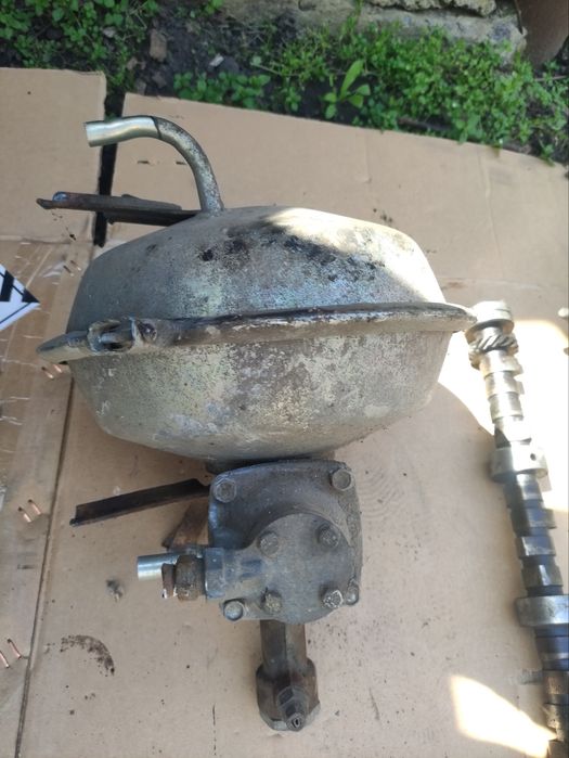 Вакуум вакуумний підсилювач гальм усилитель тормозов газ 3307 газ 53