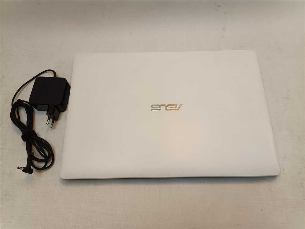 ASUS R515M - Intel N2840 2,1Ghz, 4GB RAM, 128 SSD