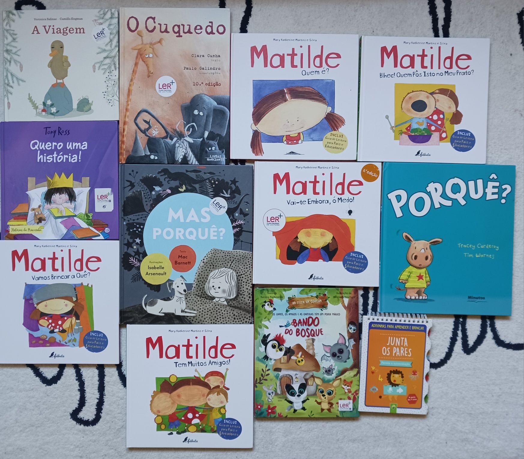 Livros infantis, conjunto de 12 livros até 5 anos