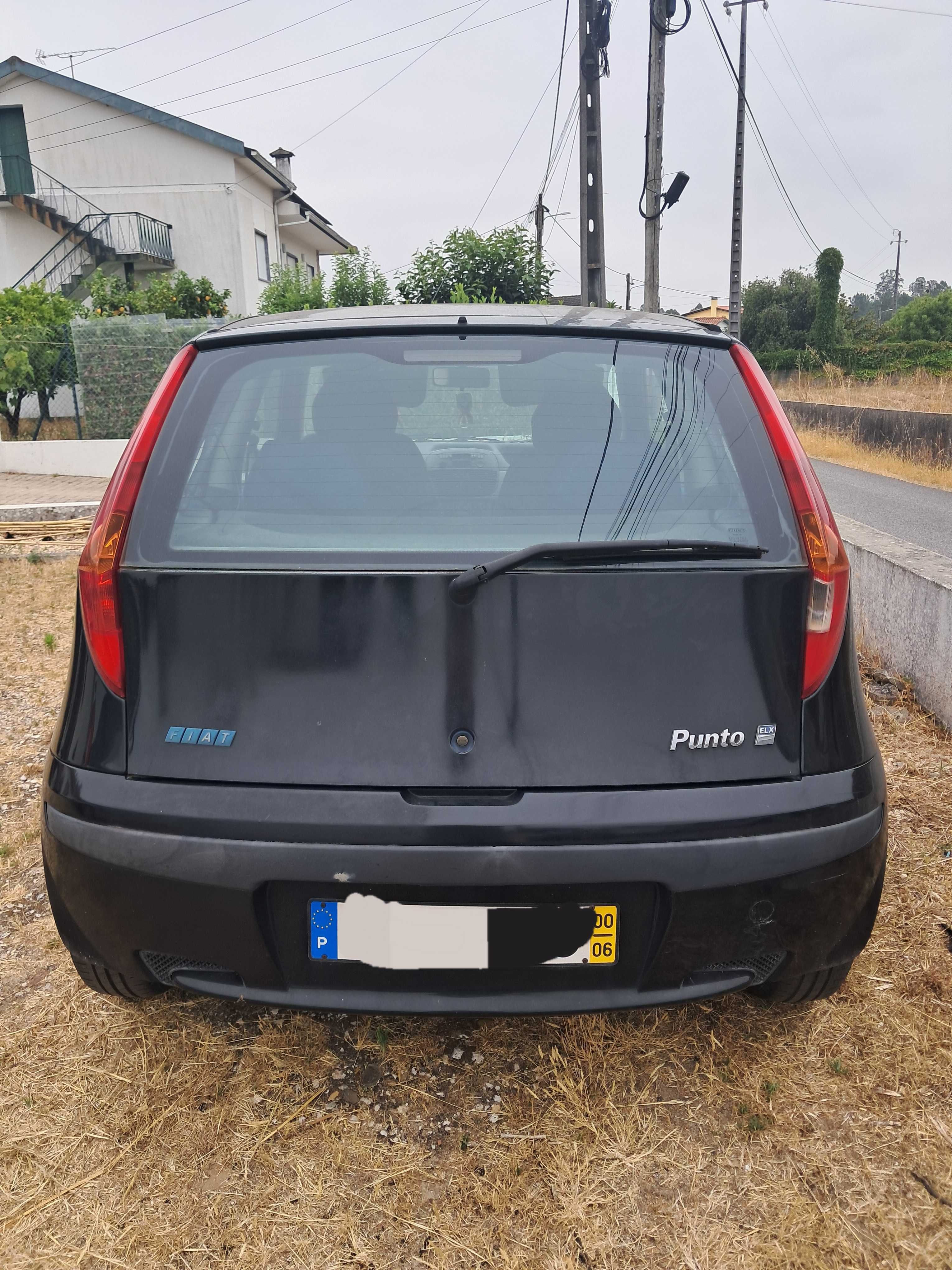Vende se Fiat Punto, carro citadino e económico