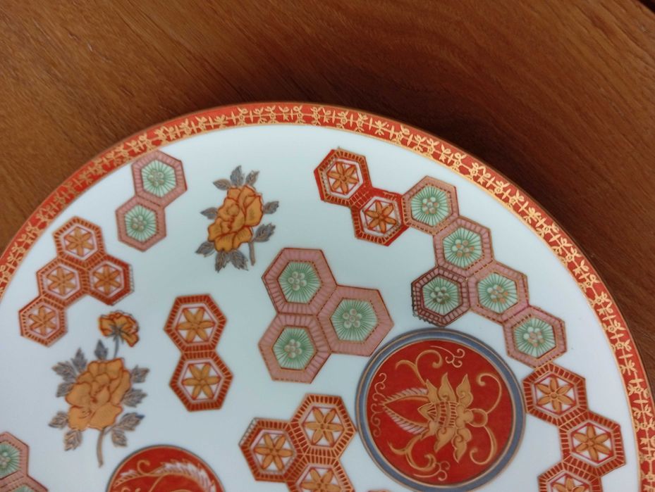 Talerz porcelanowy Saji Japan z wzornictwem  Imari