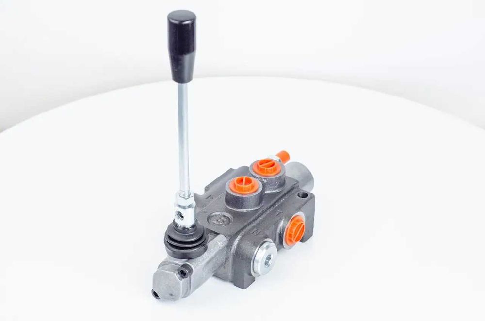 Гидрораспределитель болгарский для МТЗ-80, МТЗ-82, ЮМЗ, Т40, Т25, Т150