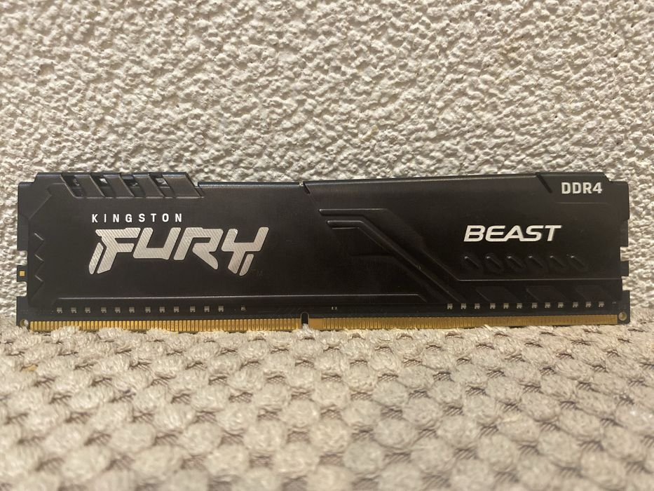 Pamięć RAM Kingston Fury Beast 16GB DDR4 3200MHz – używana