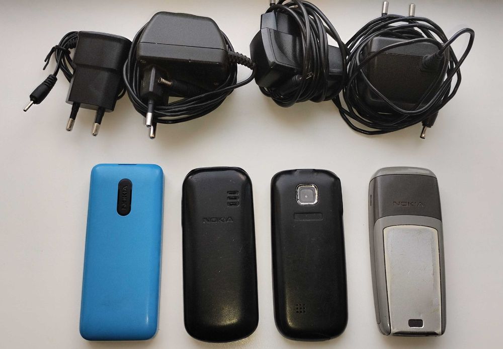 Мобильные телефоны Nokia, в рабочем состоянии, с зарядкой