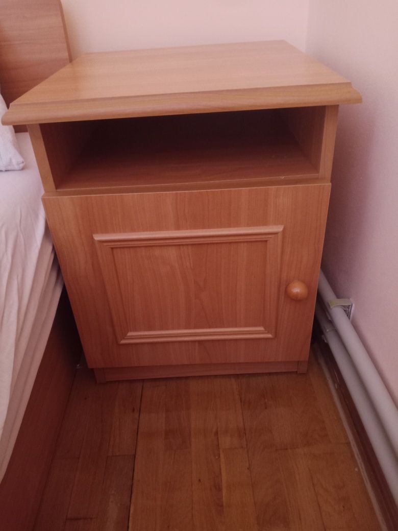 Комплект для спальні. Меблі