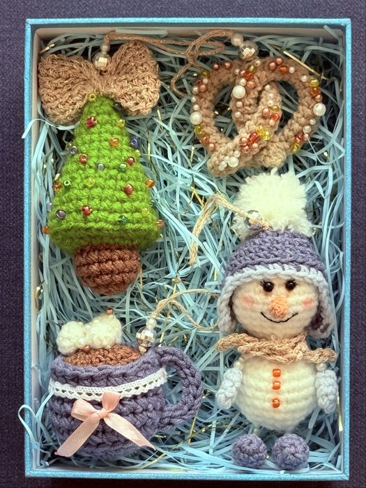 Ekskluzywny prezent na Boże Narodzenie i Nowy Rok — ozdoby handmade