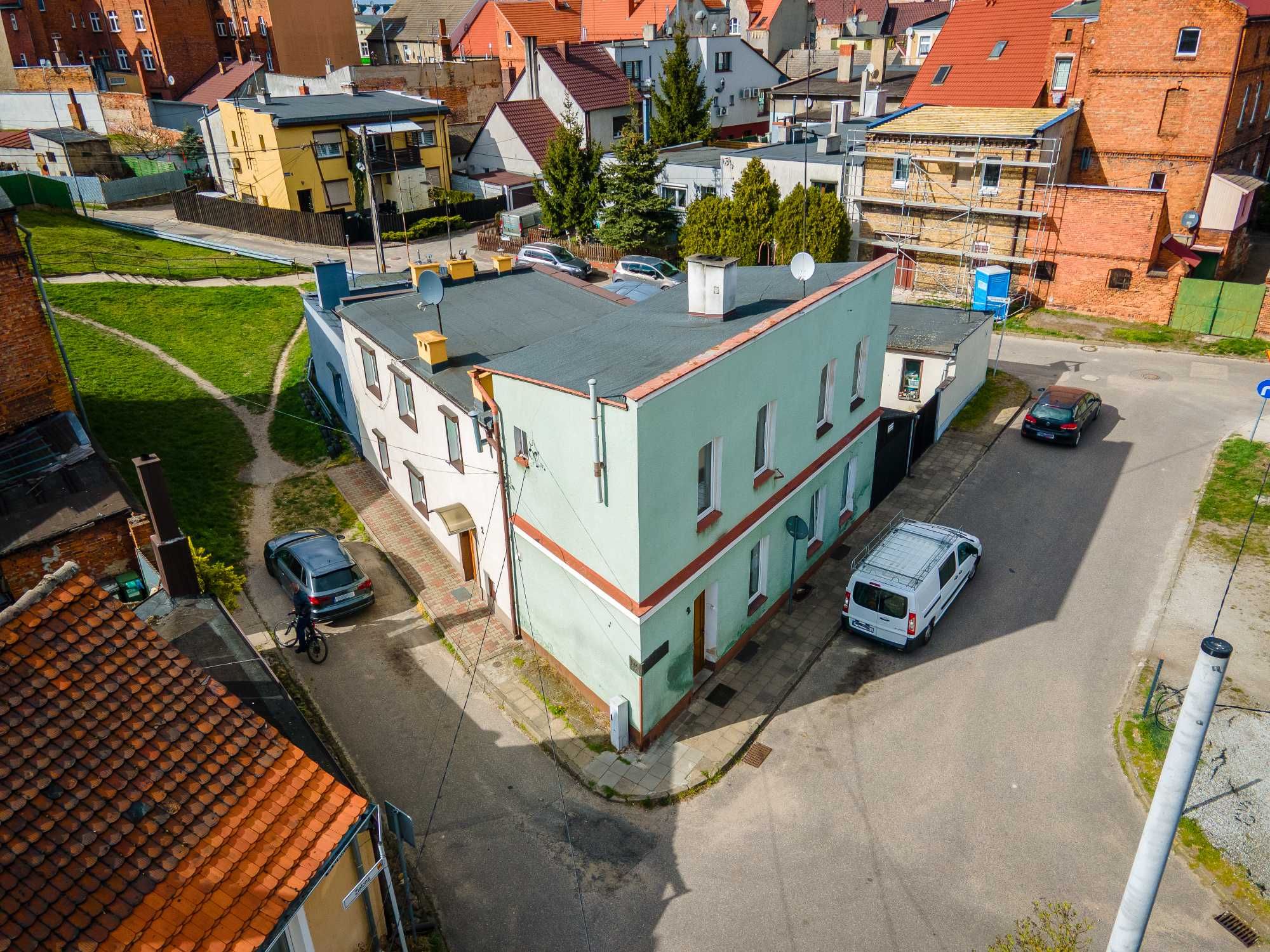 Kamienica w Chodzieży - 2 mieszkania - piwnica - pilne - bezpośrednio