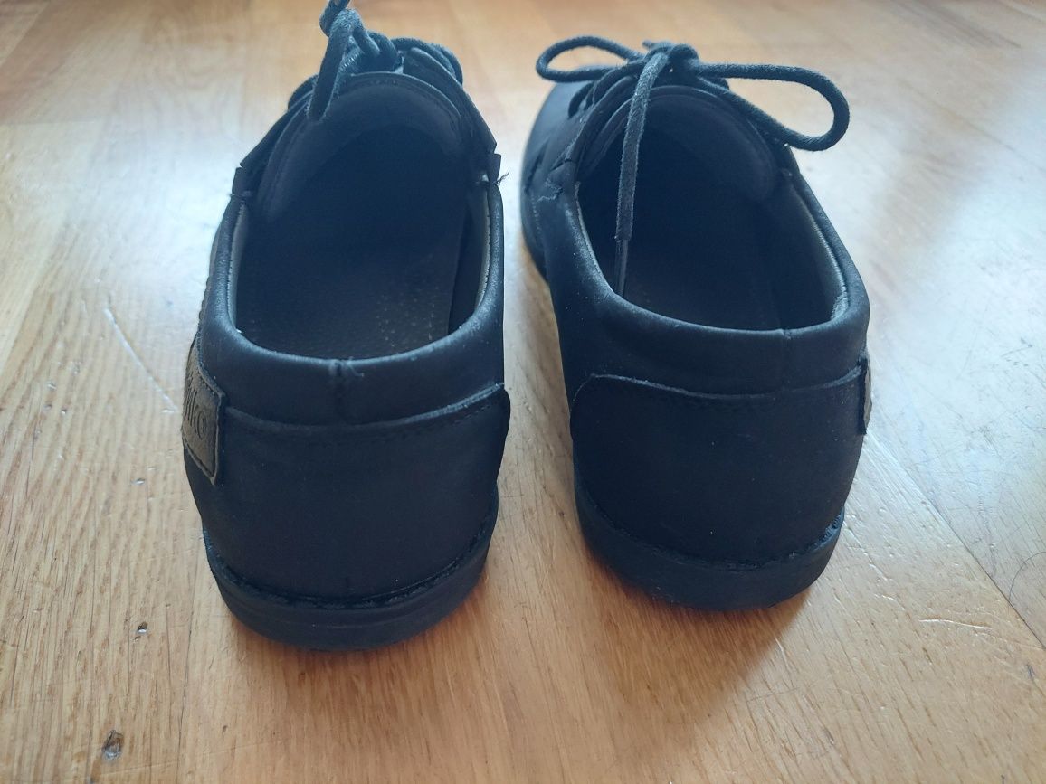 Eleganckie buty Lasocki Young czarne 38
