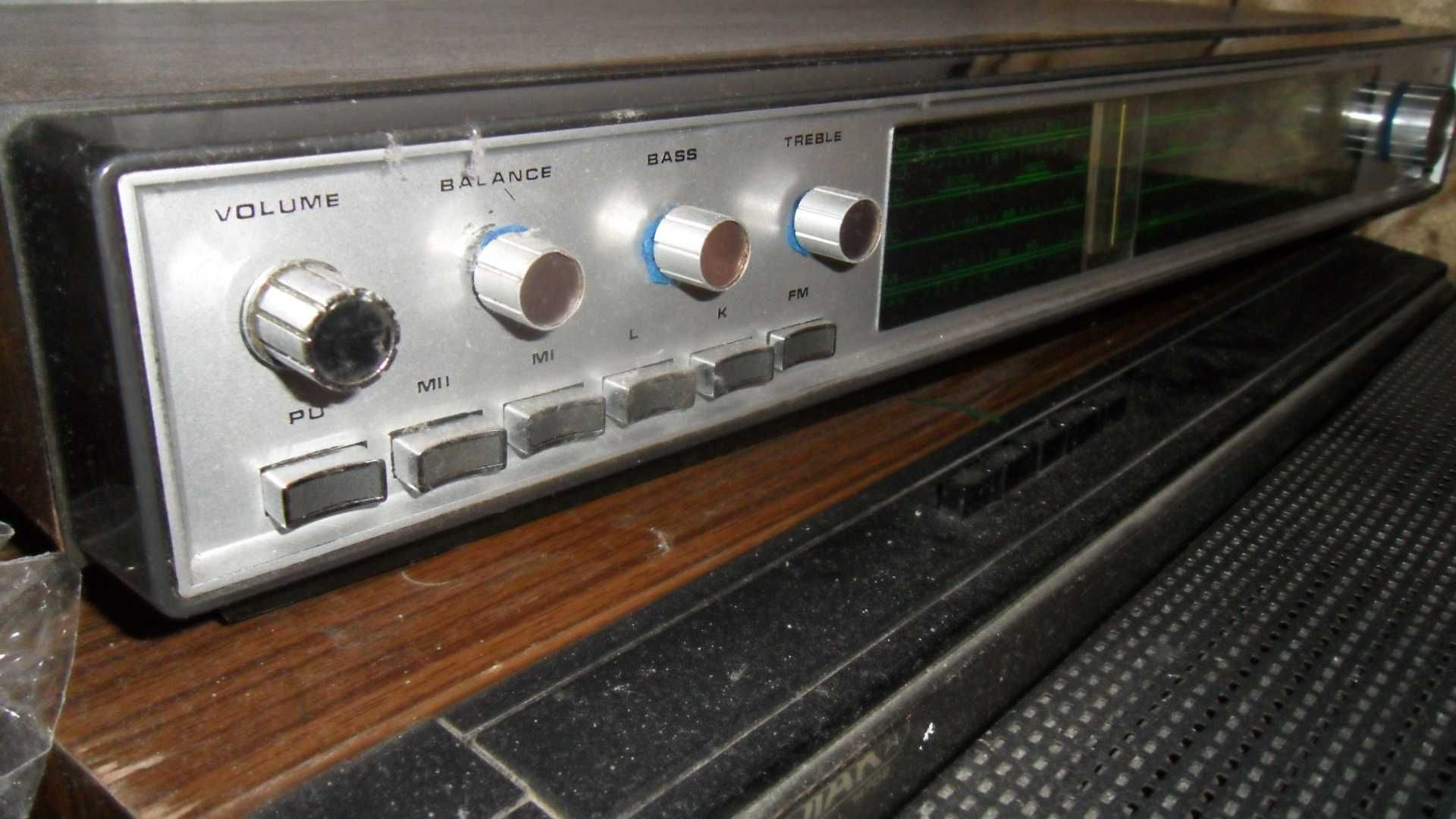 Amplituner Philips 701