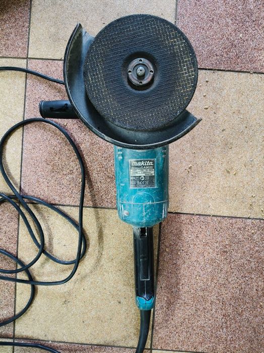 Szlifierka kątowa Makita ga9020