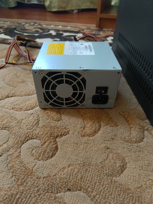 Продам системниий блок Fujitsu