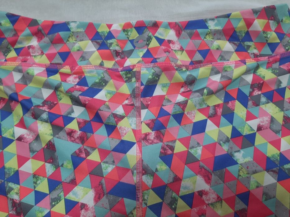 Шорти для гімністики Avia з квітним ромбіковим принтом