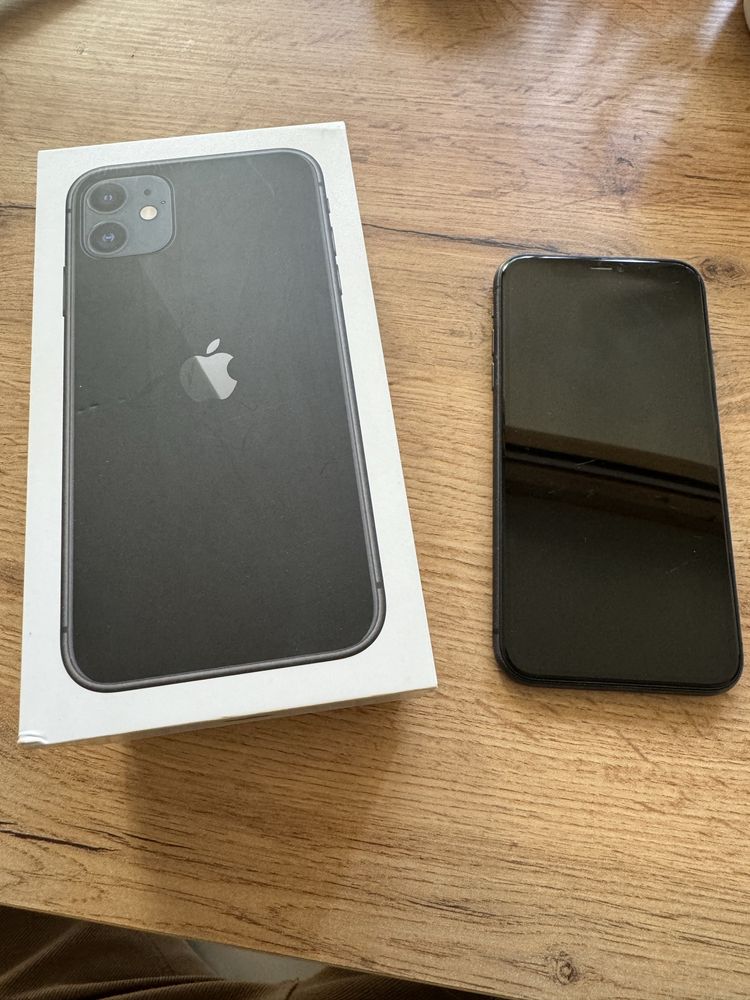 iPhone 11 black 64Gb bardzo dobry stan.