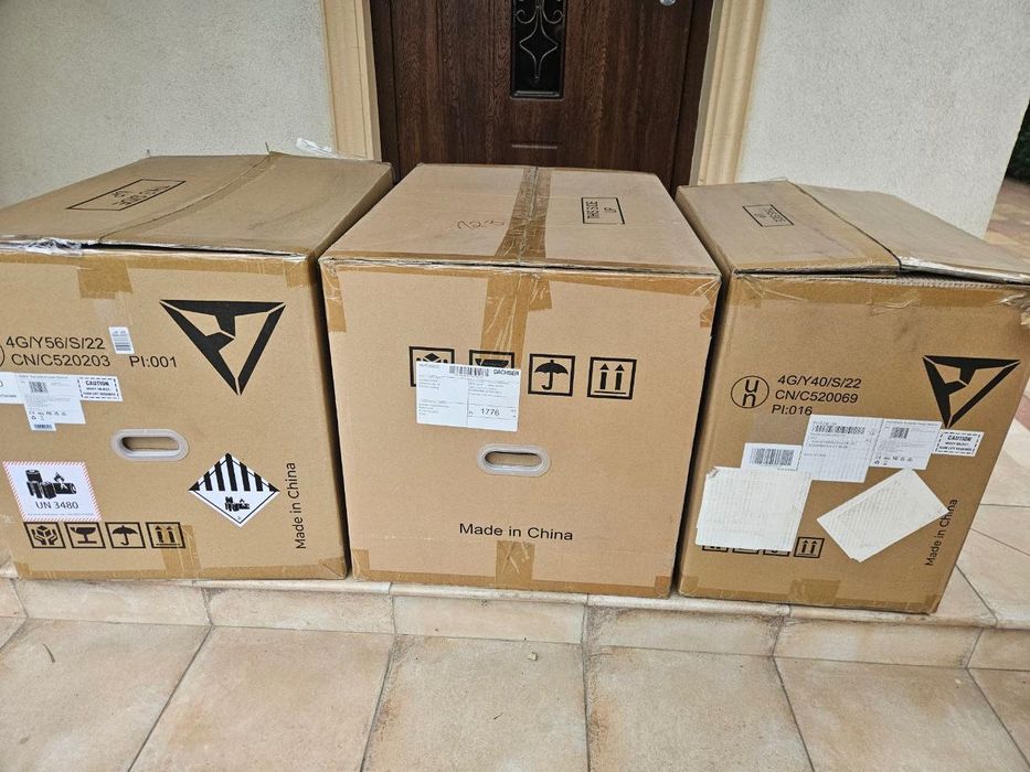 Зарядна станція BLUETTI AC200MAX 2048Wh + 2 батареї B300 по 3072Wh