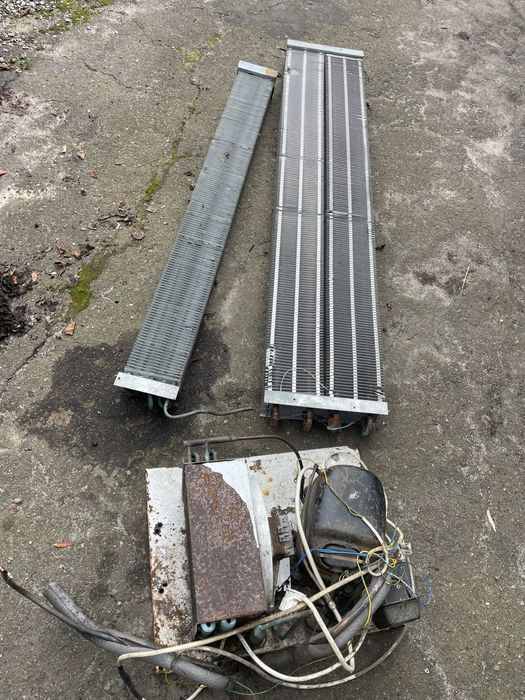 Компрессор и испаритель с холодильника