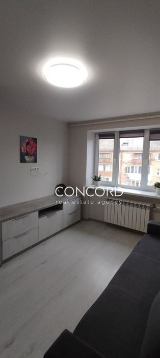 Продам КІМНАТУ! Дорогожичі. Максима Берлінського вул., 23/8. Ремонт