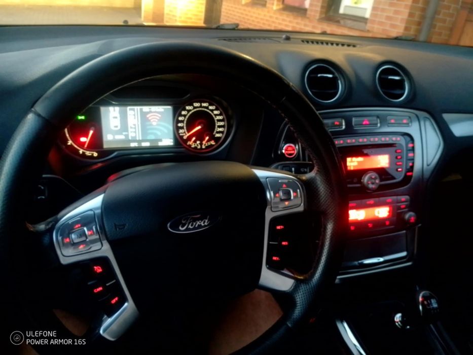 Ford mondeo mk4 titanium