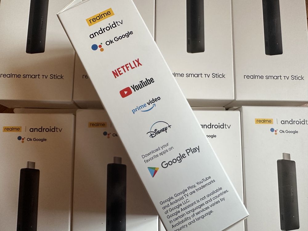 Realme Model 2K Smart TV Stick смарт тв приставка андроїд 2022