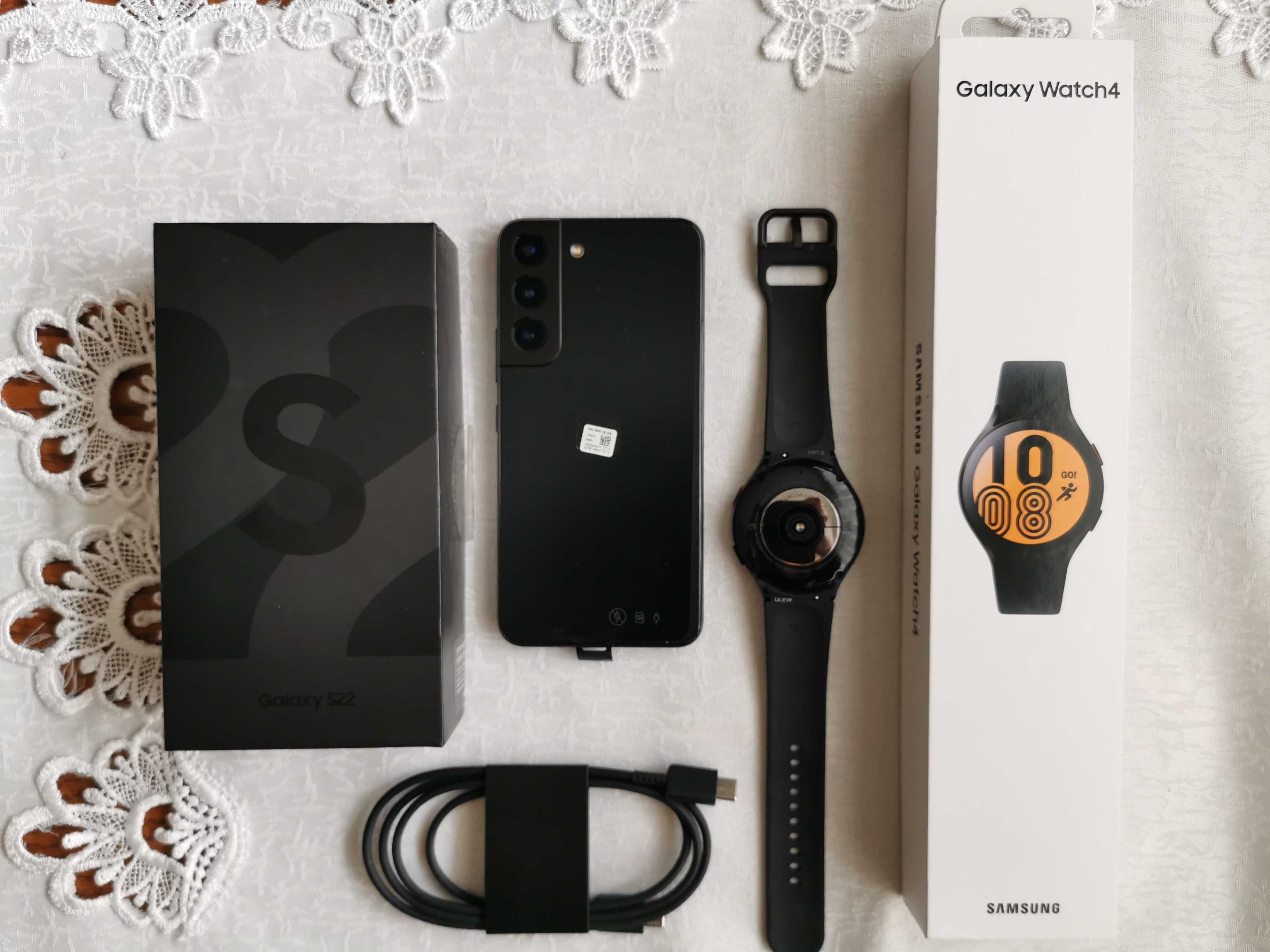 Samsung Galaxy S22  czarny black + smartwatch , idealne, bez operatora