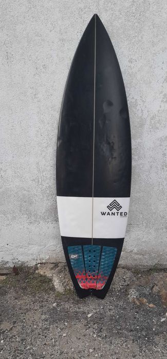 Prancha de surf tamanho 5'5 com 22,5 litros