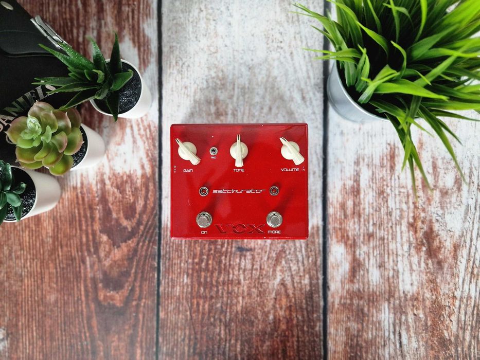 Vox Satchurator - Distortion, sygnatura Joe Satrianiego!