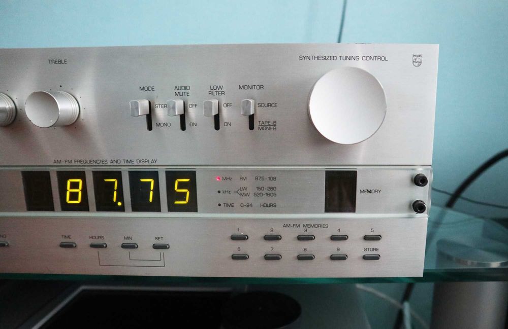 Усилитель ресивер Philips 22AH799  Голландия