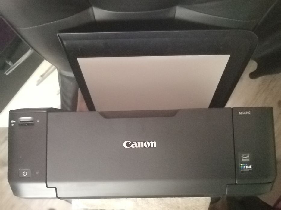 Принтер и сканер Canon Pixma MG4240