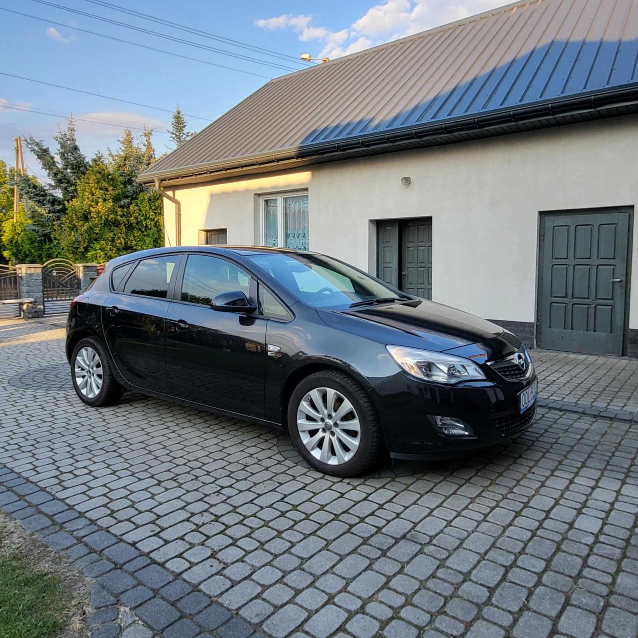 Opel Astra 1.6 benzyna