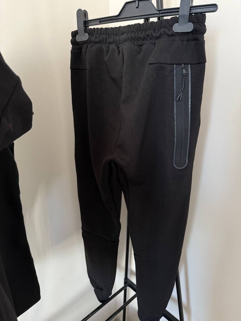 Dres Nike Tech Fleece