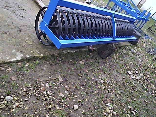 wał daszkowy solidny