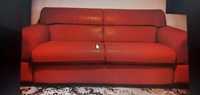 Sofa skóra naturalna koloru czerwonego z możliwością spania