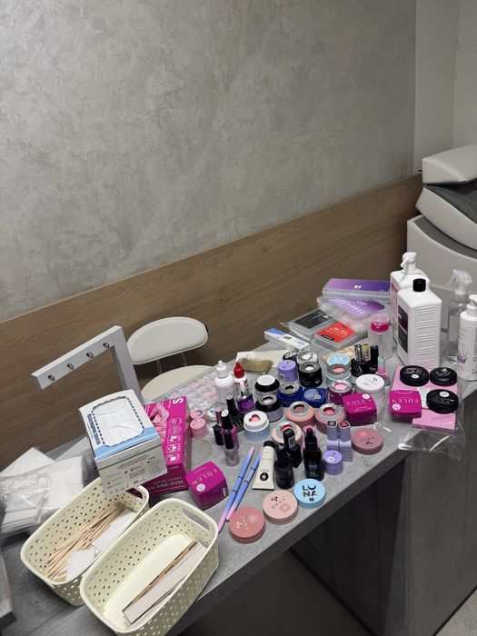 Продаю товари з салону краси