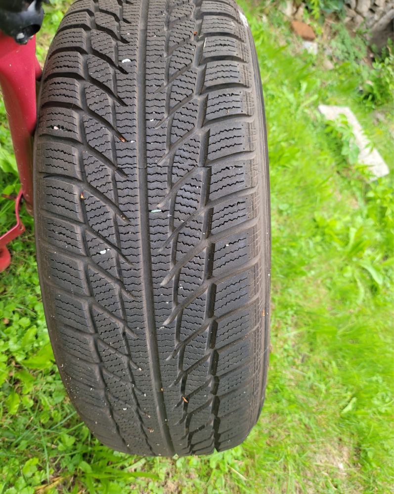 Opony Goodride 205/60R16 zimowe