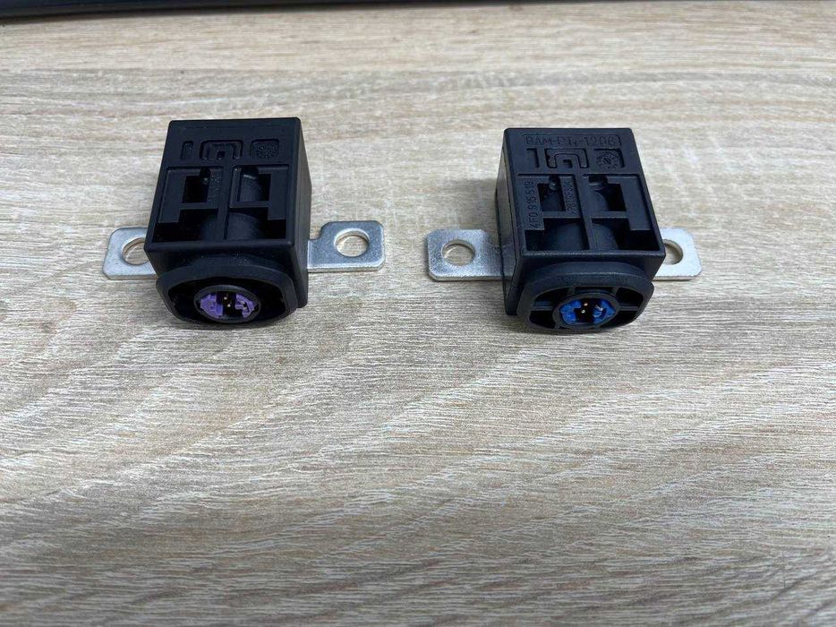 Піропатрон (запобіжник) Акумулятора Audi Q5 vag 4f0915519