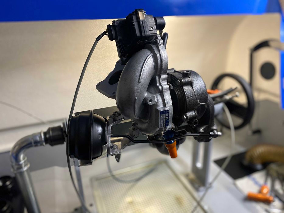 Turbosprężarka Trafic Vivaro Espace 2.0 DCI  Melett