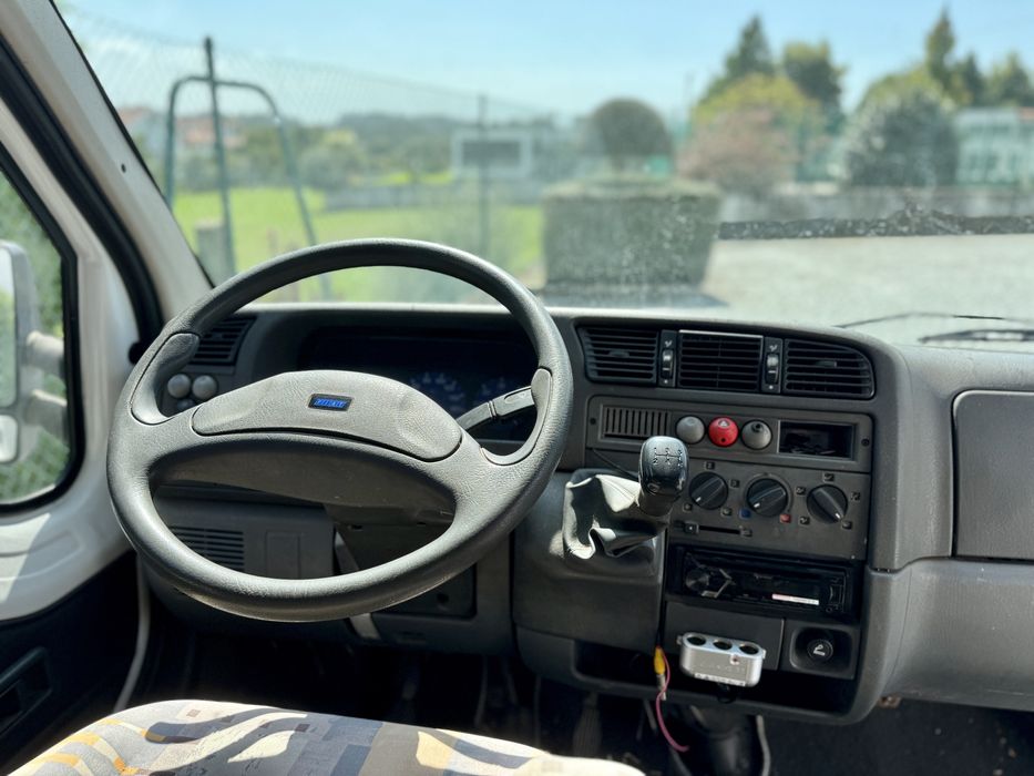 Autocaravana Perfilada Burstner com motor 2.8