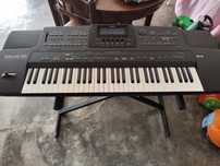 Órgão Roland E-96
