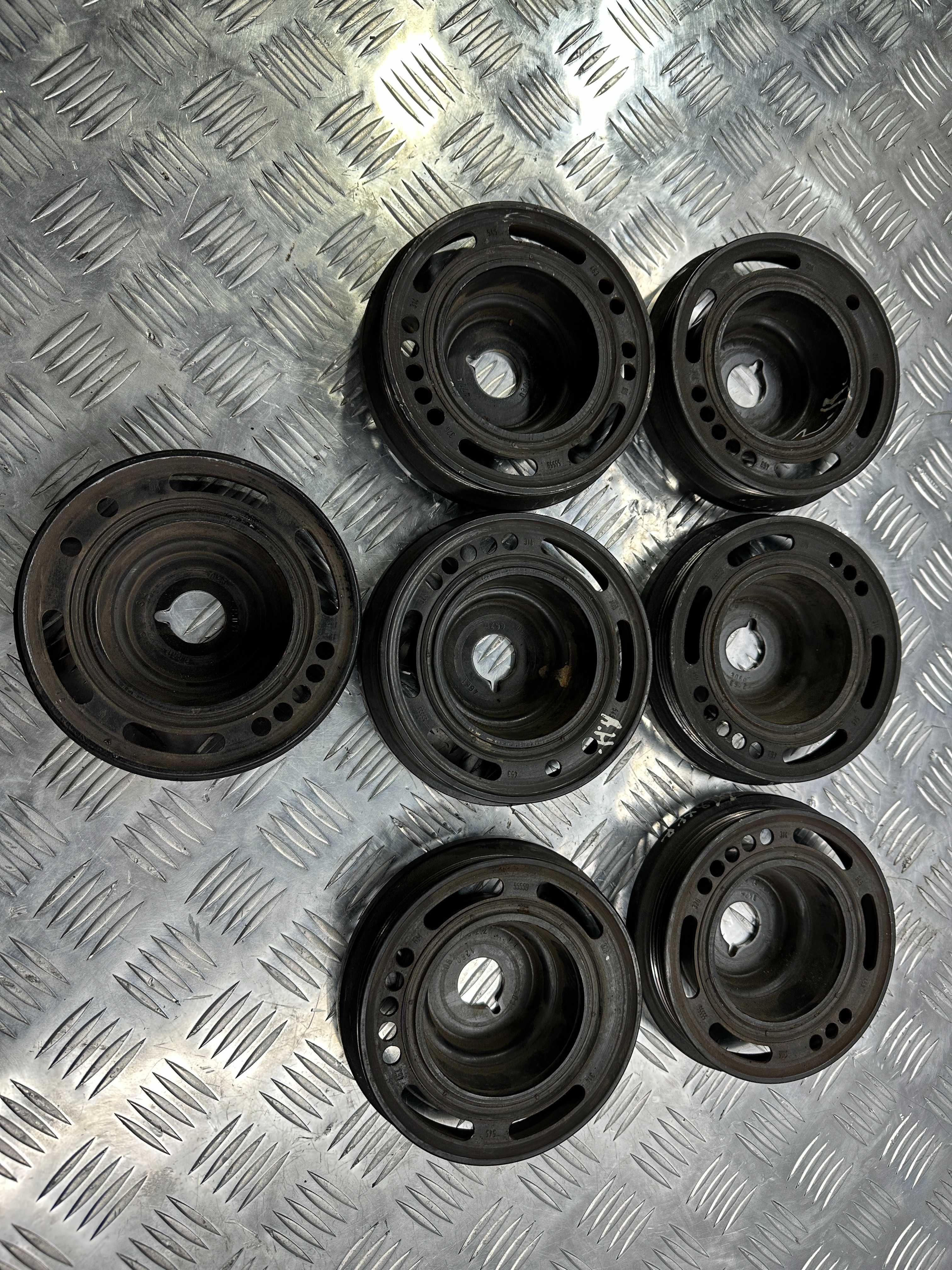 Шкив коленвала astra h,vectra c,zafira b 1,6/1,8  90531581    55559328
