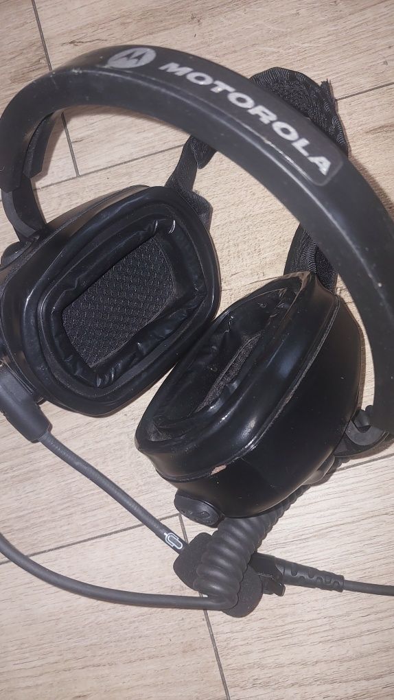 Sprzedam zestaw słuchawkowy Motorola PMLN 6760A