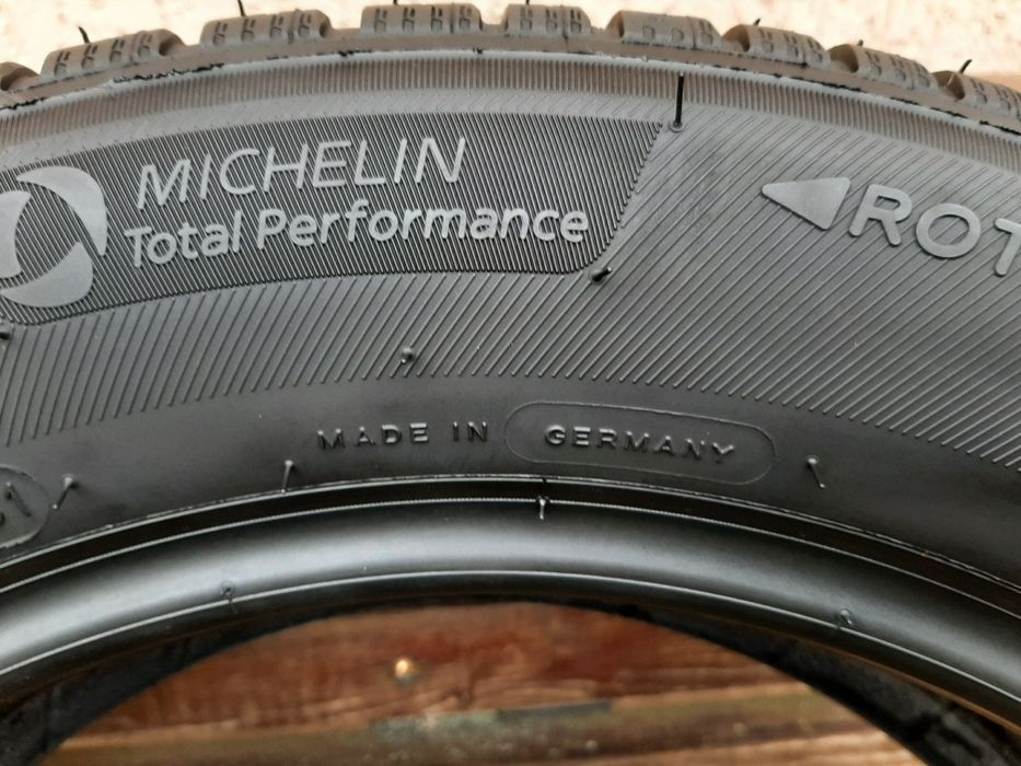 Пара шин 205 60 16 Michelin CrossClimate