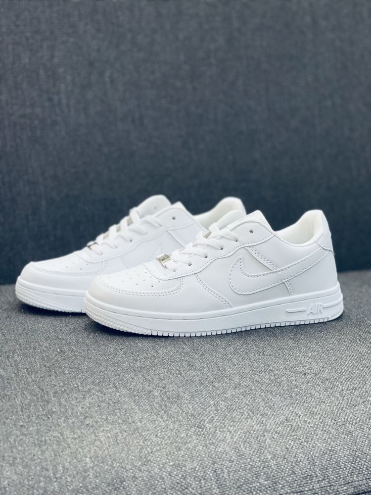 Кросівки Nike Air Force 1 Найк білі